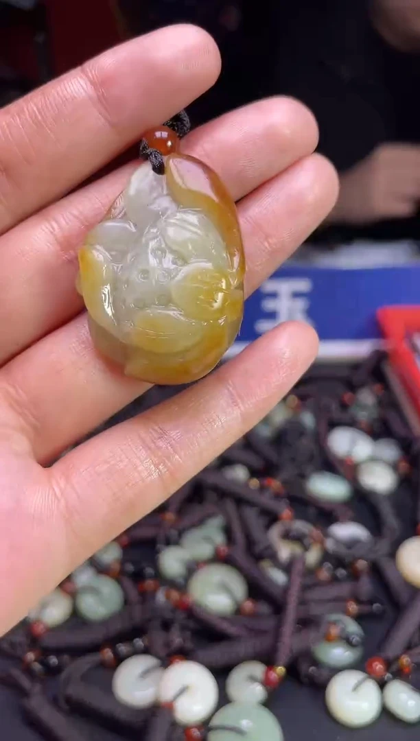 未镶嵌和田玉挂件1