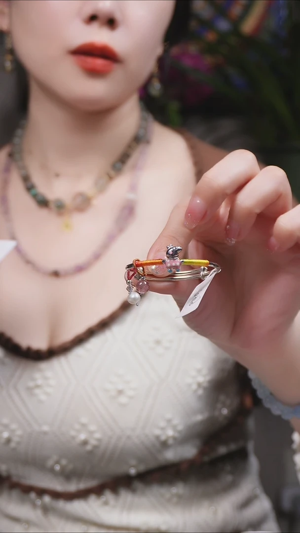佩奇银S925镶嵌水晶手镯