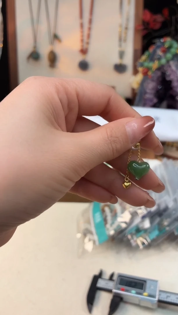 未镶嵌和田玉吊坠@@A921D019445