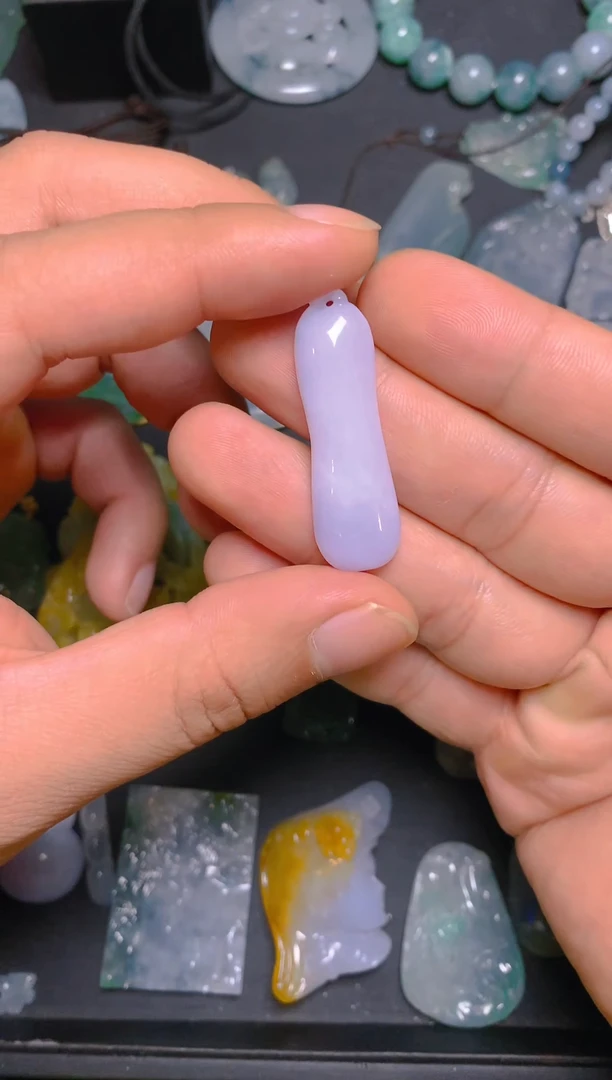 吊坠(不含链)未镶嵌翡翠吊坠