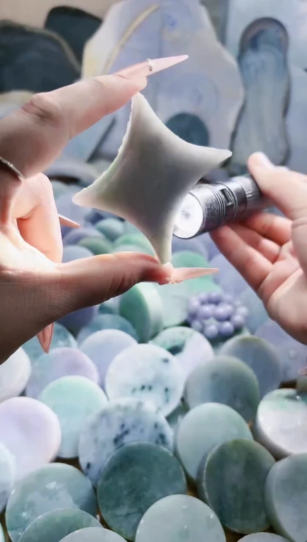 翡翠未镶嵌颈饰翡翠A货 江谭032