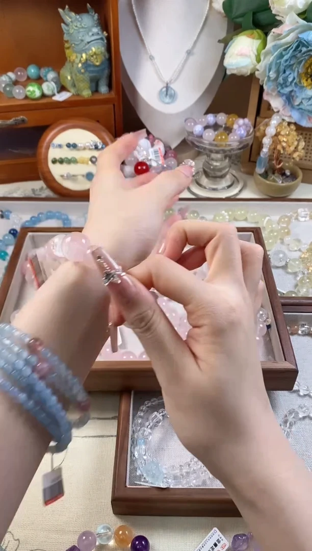 水晶手链未镶嵌白水茶晶换貔貅