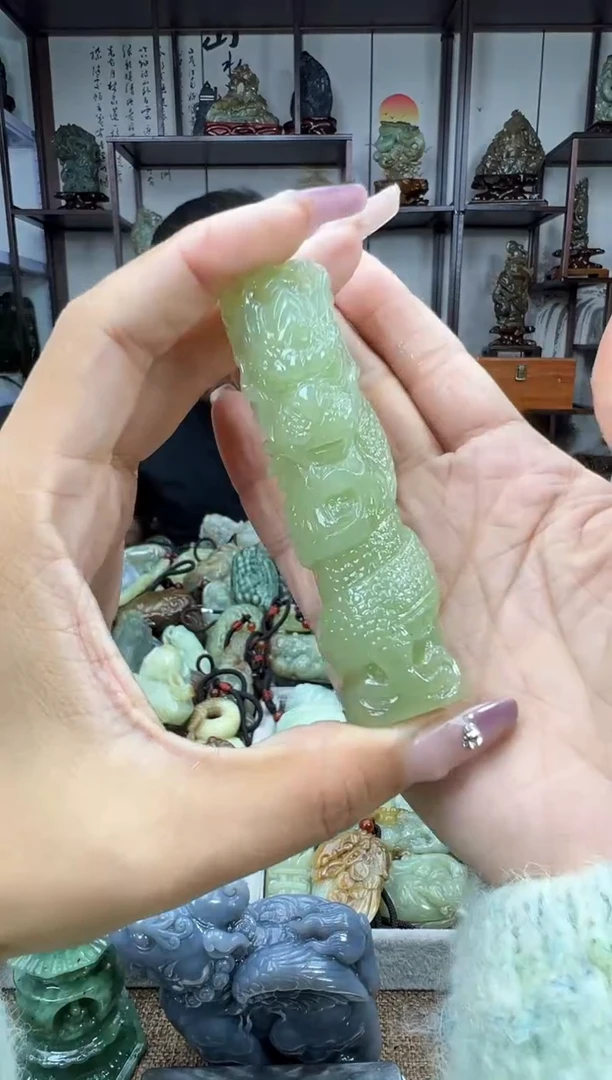 未镶嵌和田玉把件1