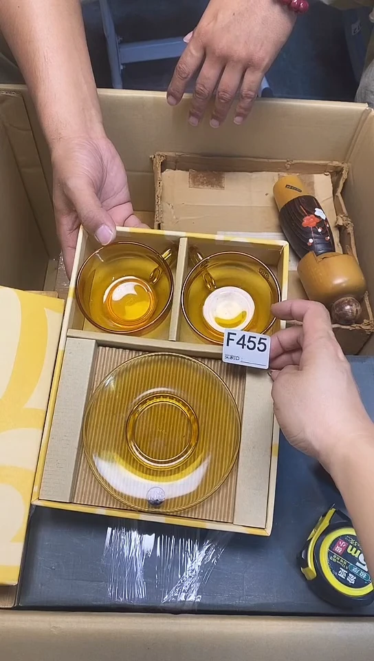 咖啡杯小****莓F455回流商品，谨慎参拍