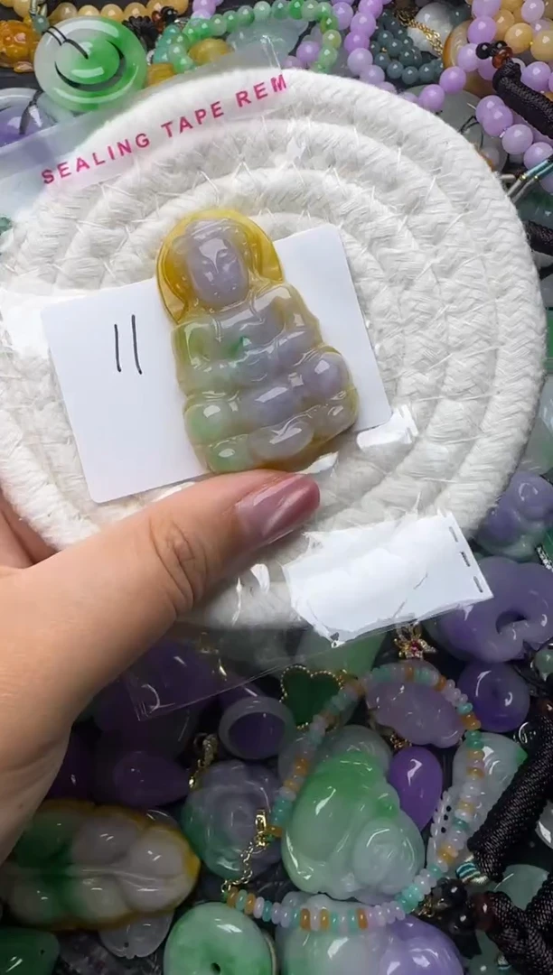 颈饰未镶嵌翡翠天然缅甸翡翠吊坠