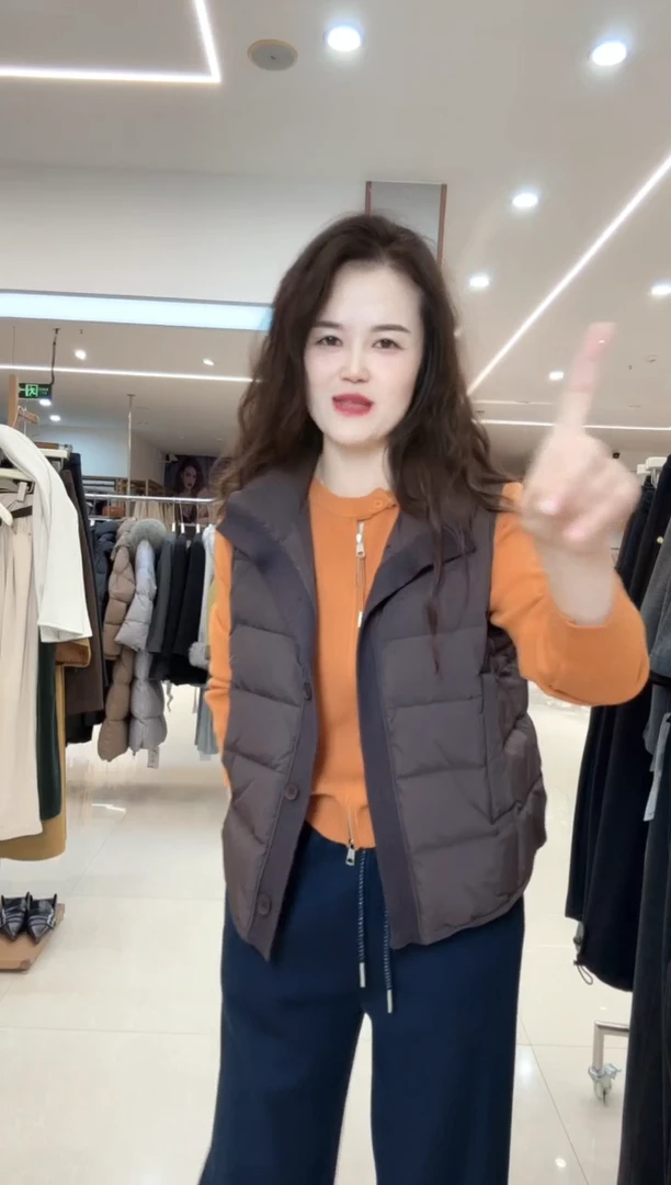 咖色时尚百搭爆款马甲