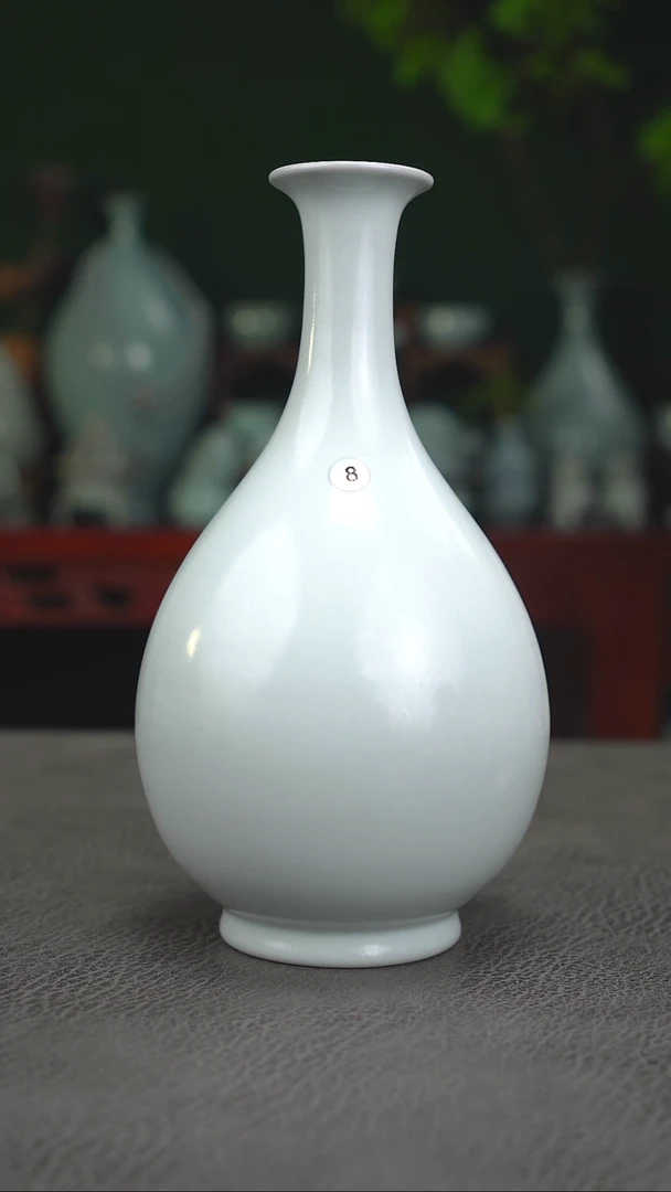 8号月白玉壶春瓶二级品有瑕福利~帆