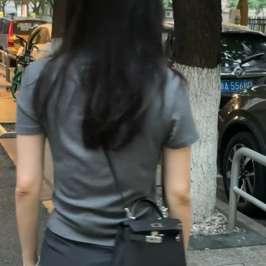 时尚显瘦休闲修身夏季上衣