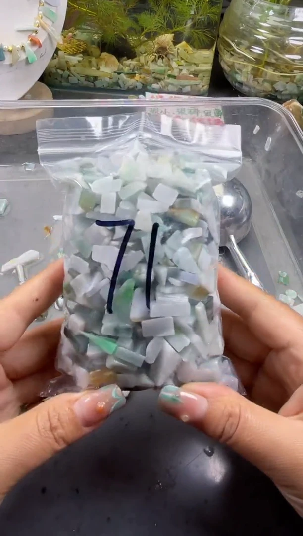 配石翡翠天然翡翠迷你500克71