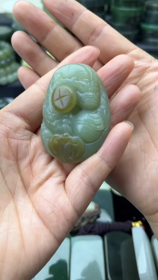 未镶嵌和田玉珠宝半成品貔貅