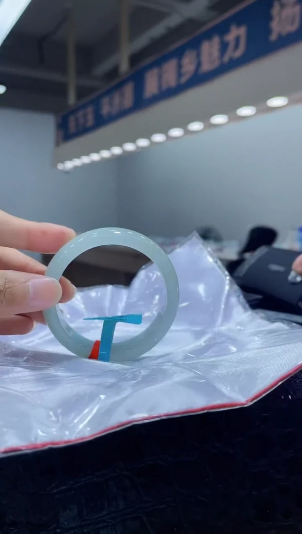 未镶嵌手镯翡翠手镯6