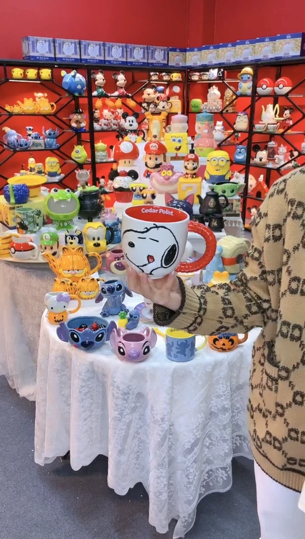 【闪购商品】1@@史努比红色手柄陶瓷杯