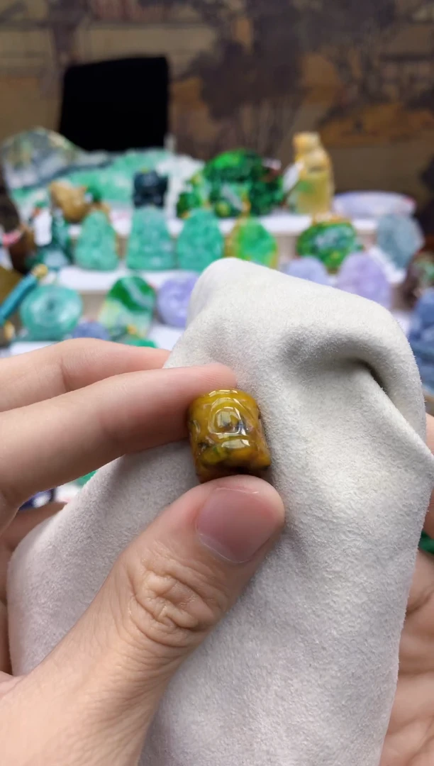 颈饰未镶嵌翡翠天然A货翡翠