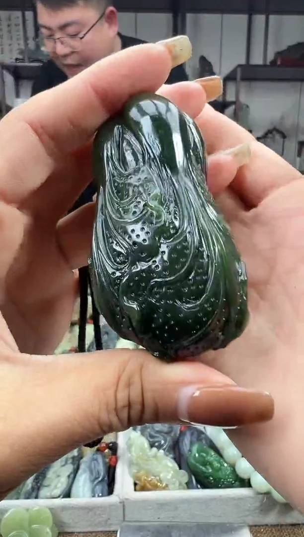 未镶嵌和田玉把件1