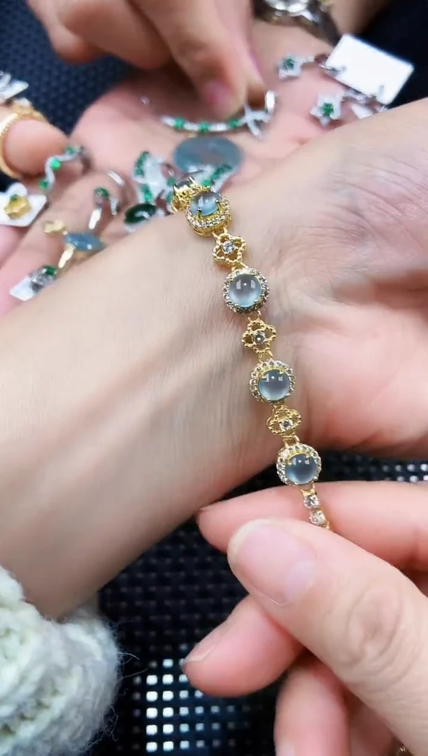 【闪购商品】翡翠手链未镶嵌111111111