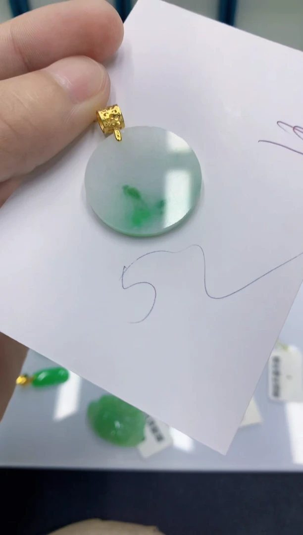 颈饰未镶嵌翡翠翡翠