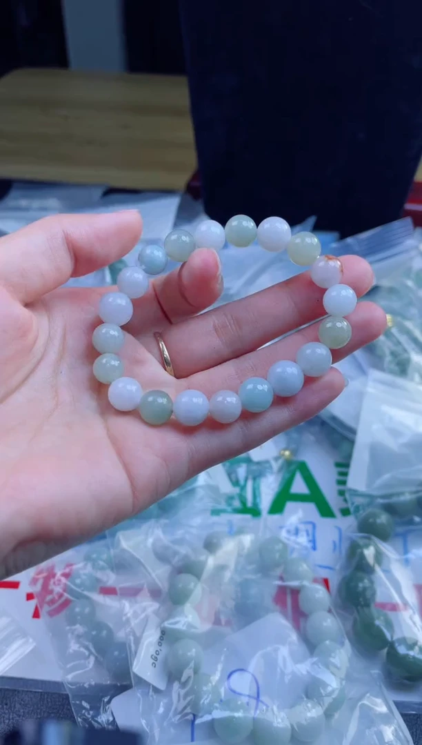 未镶嵌戒指翡翠珠串