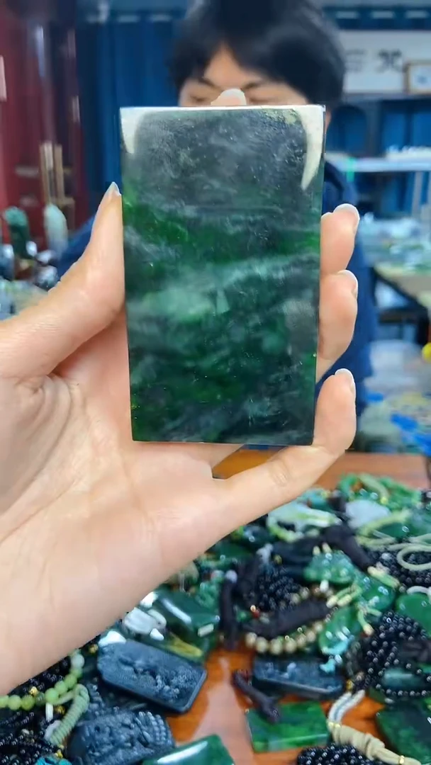 未镶嵌和田玉挂件1