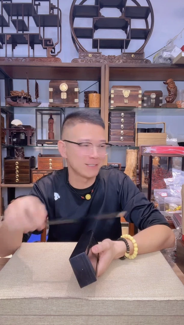 乌木类书架922紫光檀带内衬抽拉盒27*6.5*4  库存