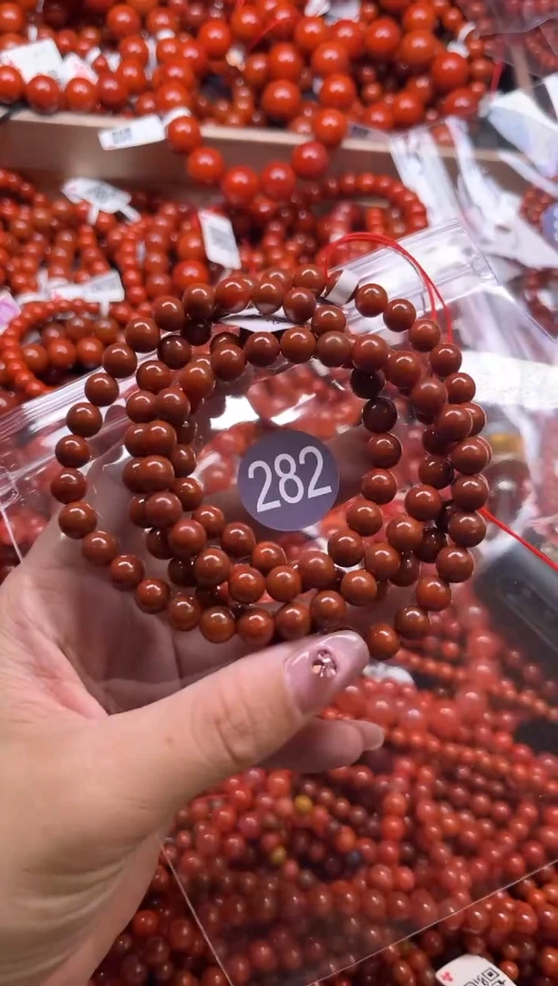 南红玛瑙未镶嵌珠宝奇石282-7