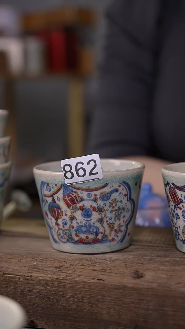 【闪购商品】瓷片福利！一抹青手绘描金主人杯