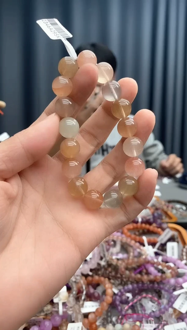 【闪购商品】水晶手链未镶嵌兔毛