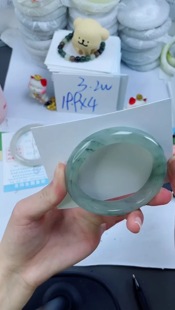 【闪购商品】石英质玉手镯未镶嵌1344-56