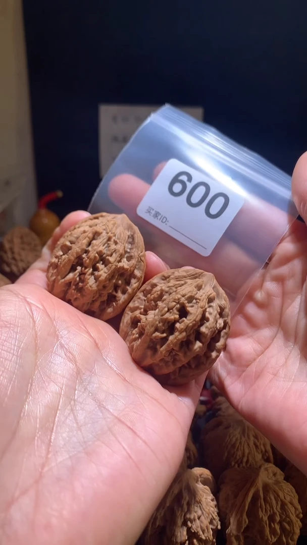 核桃39加尺虎头，别打底影响二次销售不退不换