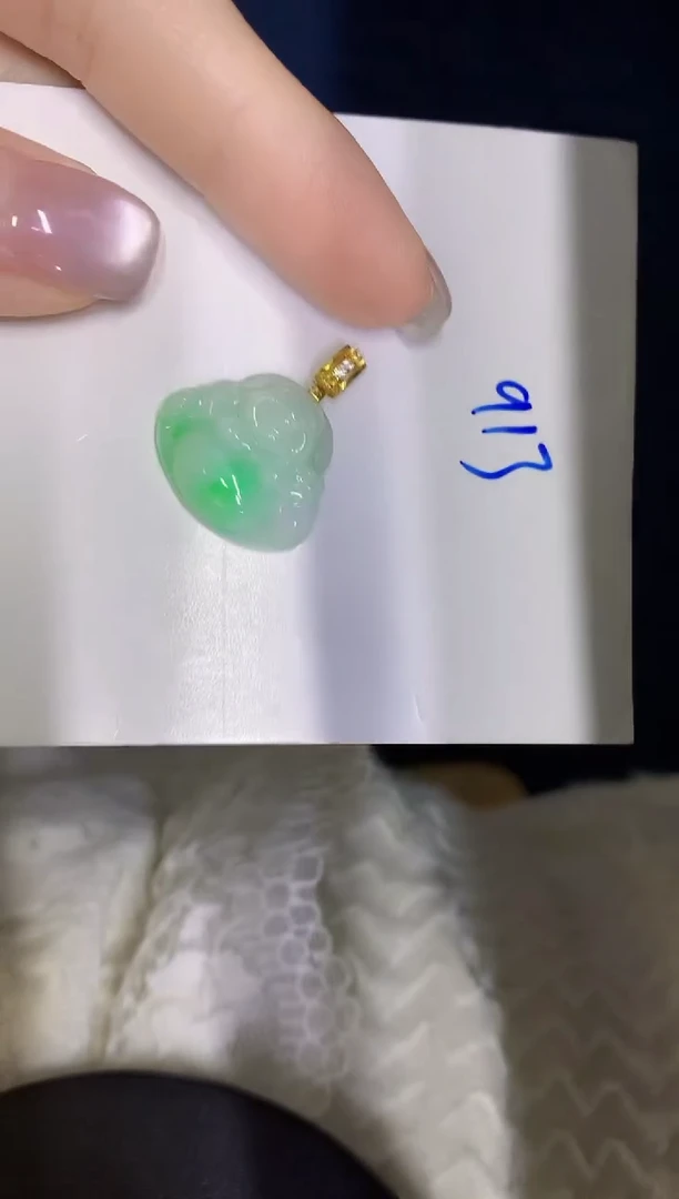 颈饰未镶嵌翡翠缅甸天然翡翠A货