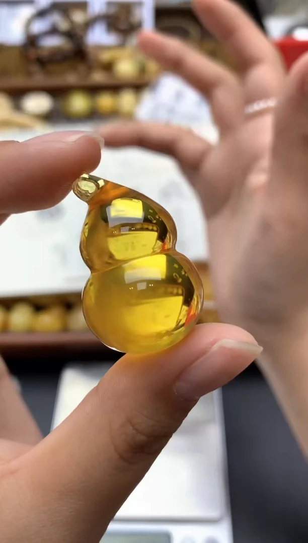 【闪购商品】琥珀珠宝奇石未镶嵌066琥珀蜜蜡花粉有纹小坑介意勿拍