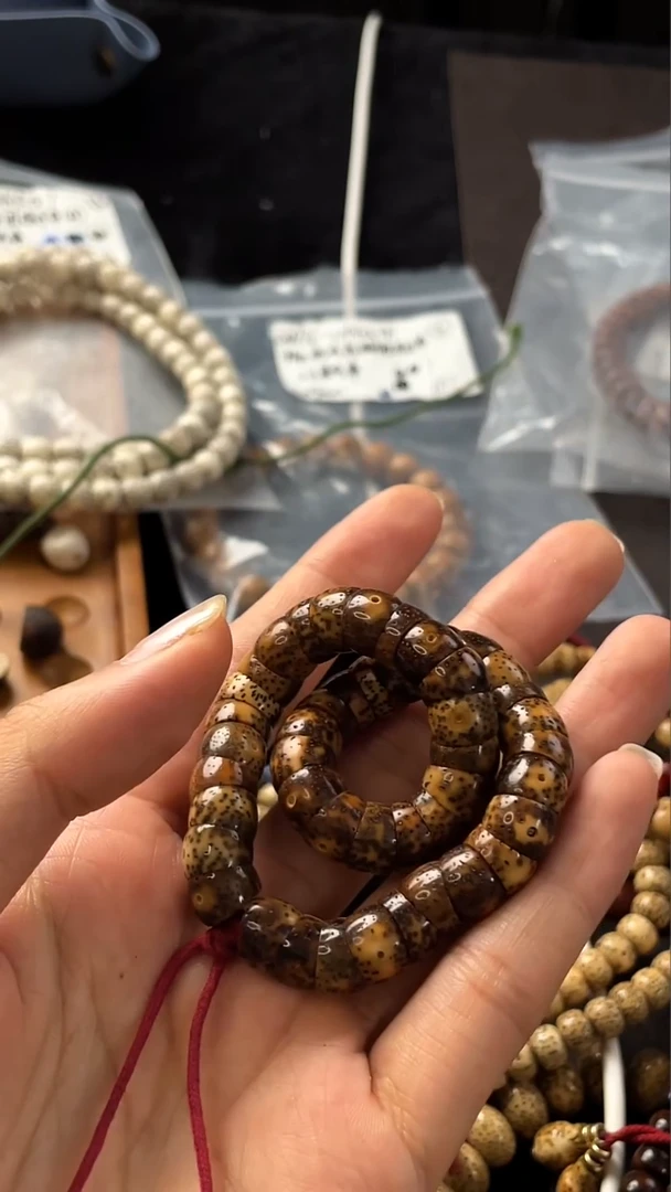 手串星月菩提精工级花皮大肠10*7手持