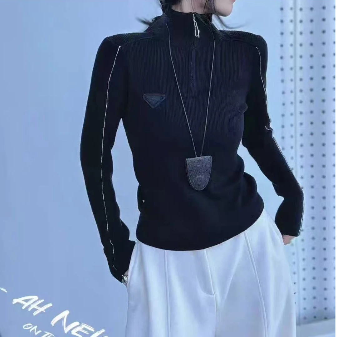 6237-110023 半拉链三角标针织套头衫