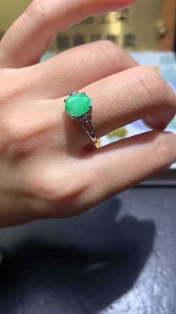 颈饰银S925镶嵌翡翠净货