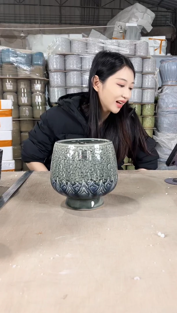 【闪购商品】陶瓷奖杯高脚裂纹灰色15x18