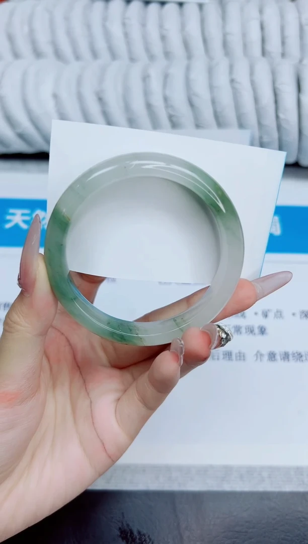 未镶嵌手镯石英质玉67/57