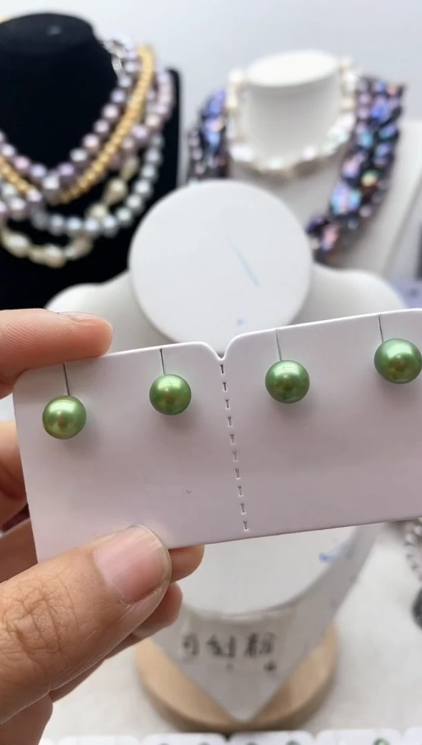 【闪购商品】淡水珍珠颈饰钛钢41