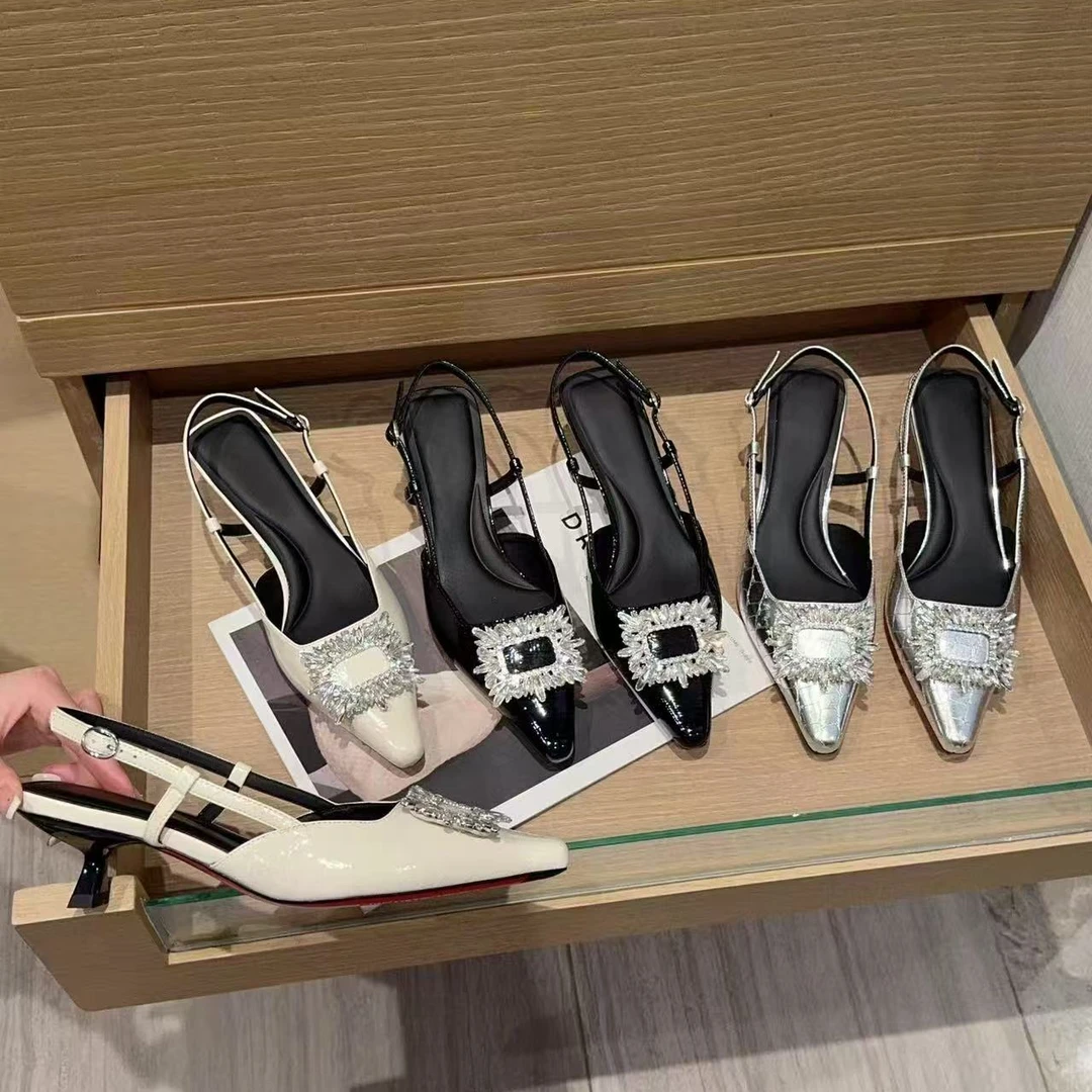 春季新款细跟尖头水钻气质包头时装凉鞋243048