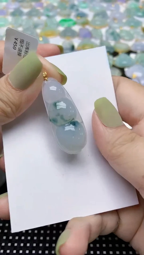 翡翠18K金镶嵌颈饰天然缅甸A货翡翠