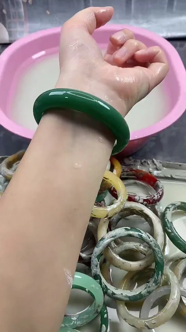 未镶嵌手镯石英质玉11