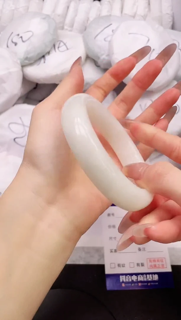 【闪购商品】和田玉手镯未镶嵌31K107-61