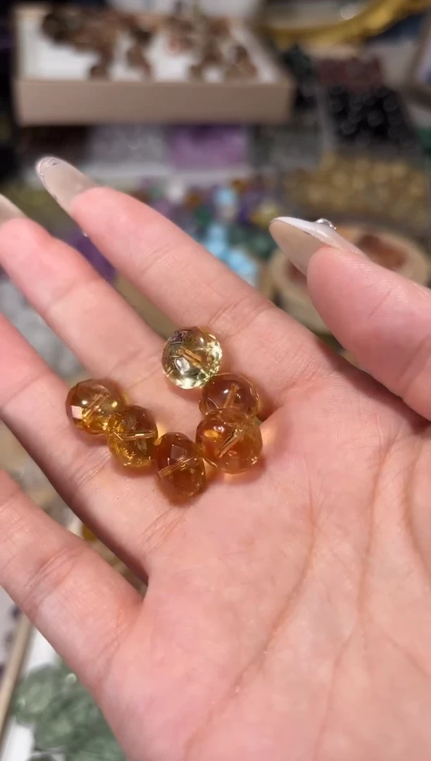 水晶手串未镶嵌爆力黄盘珠宽卡12一个