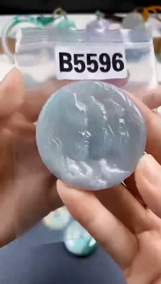 颈饰未镶嵌翡翠天然翡翠吊坠挂件