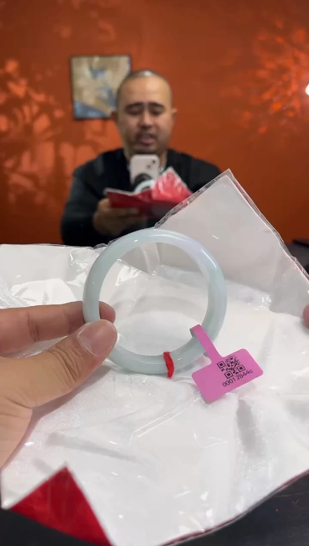 未镶嵌手镯翡翠11