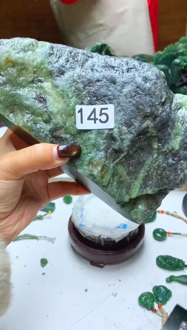 未镶嵌和田玉摆件1