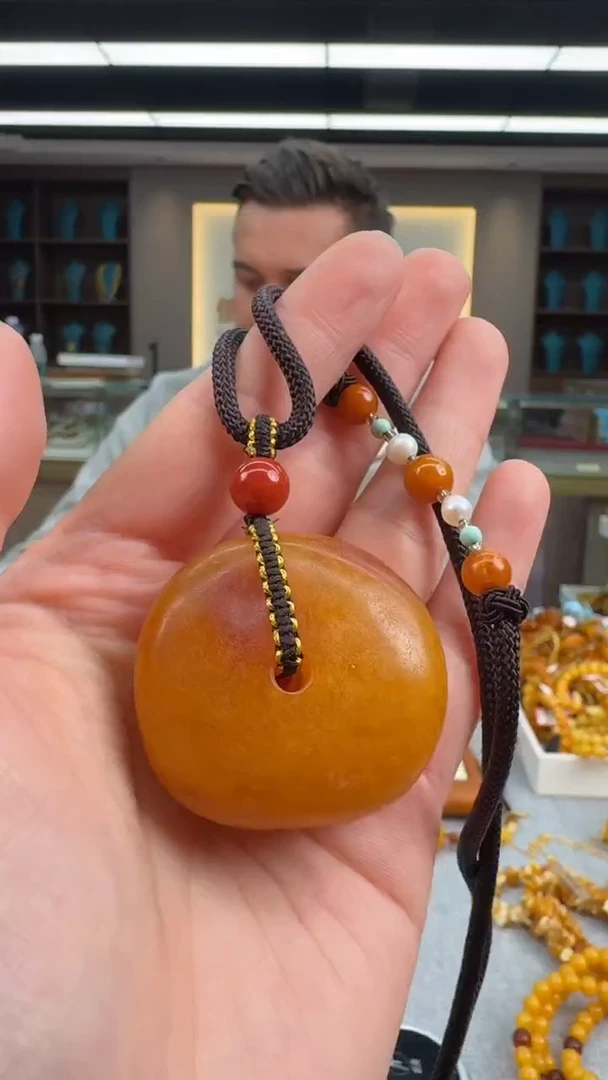 【闪购商品】琥珀颈饰未镶嵌秒拍号153