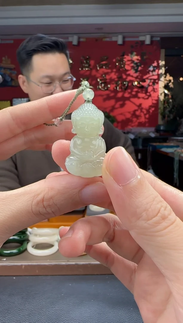 颈饰未镶嵌和田玉高冰晴宝宝佛
