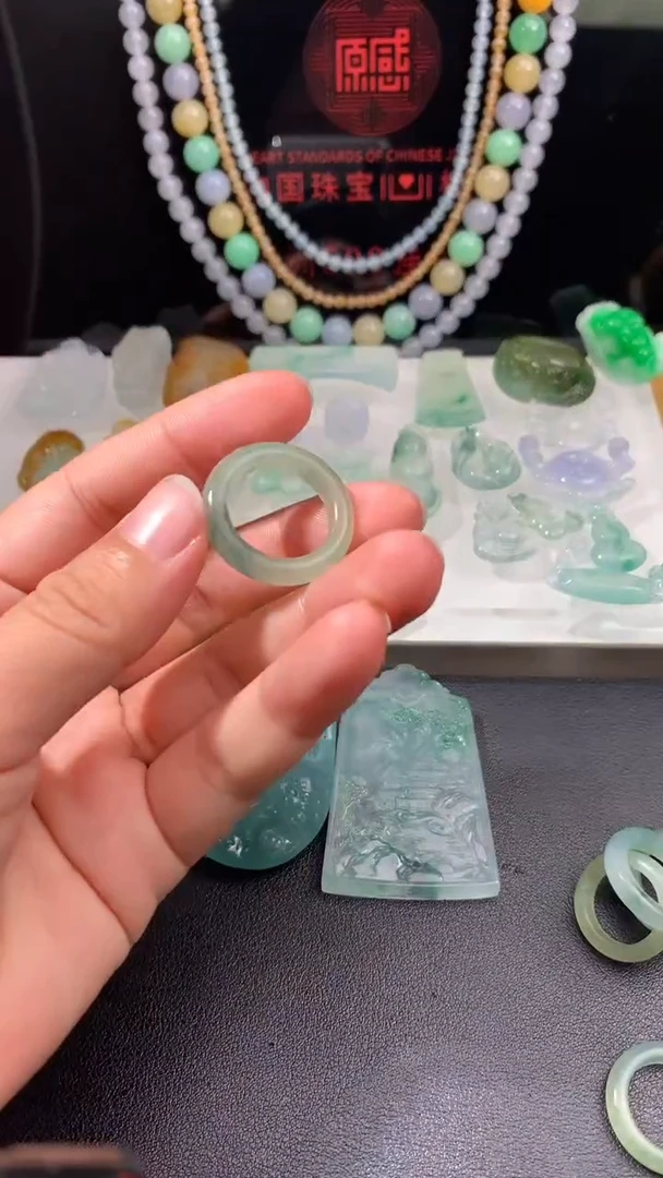 未镶嵌定制翡翠