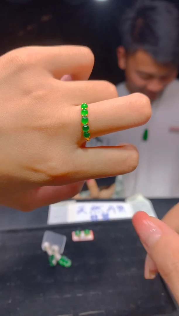 【闪购商品】定制翡翠18K金镶嵌136多样性发货（发其一）