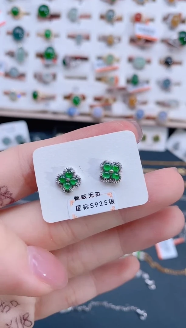 翡翠银S925镶嵌耳饰天然翡翠