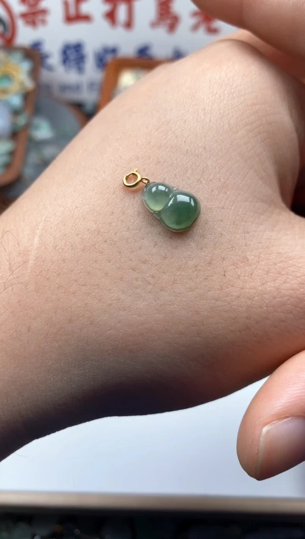 【闪购商品】翡翠颈饰未镶嵌哥哥